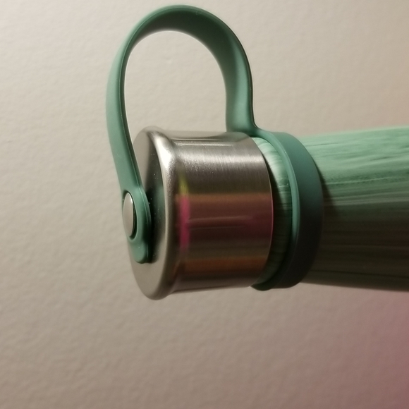 Water bottle - Picture 4 of 4